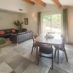 3 Bedroom Stunning In בית נופש