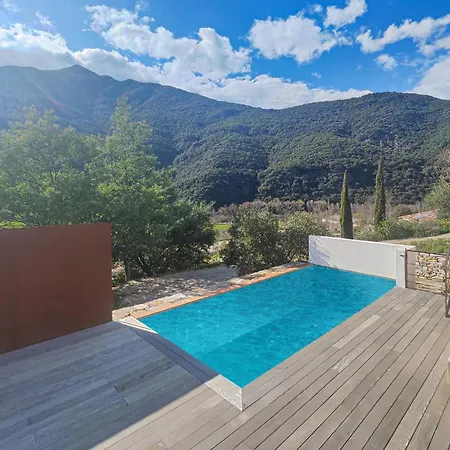 3 Bedroom Stunning In Hébergement de vacances Vieussan
