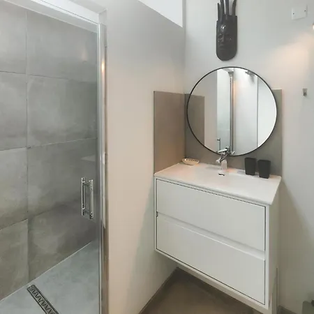3 Bedroom Stunning In *
